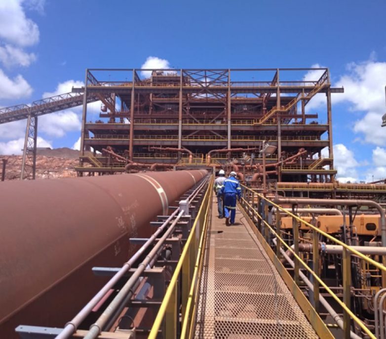 Operating comminution circuits without grinding media