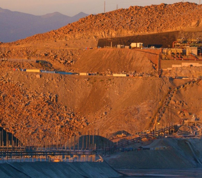 Cerro Verde Project: Tailings distribution and water reclaim system