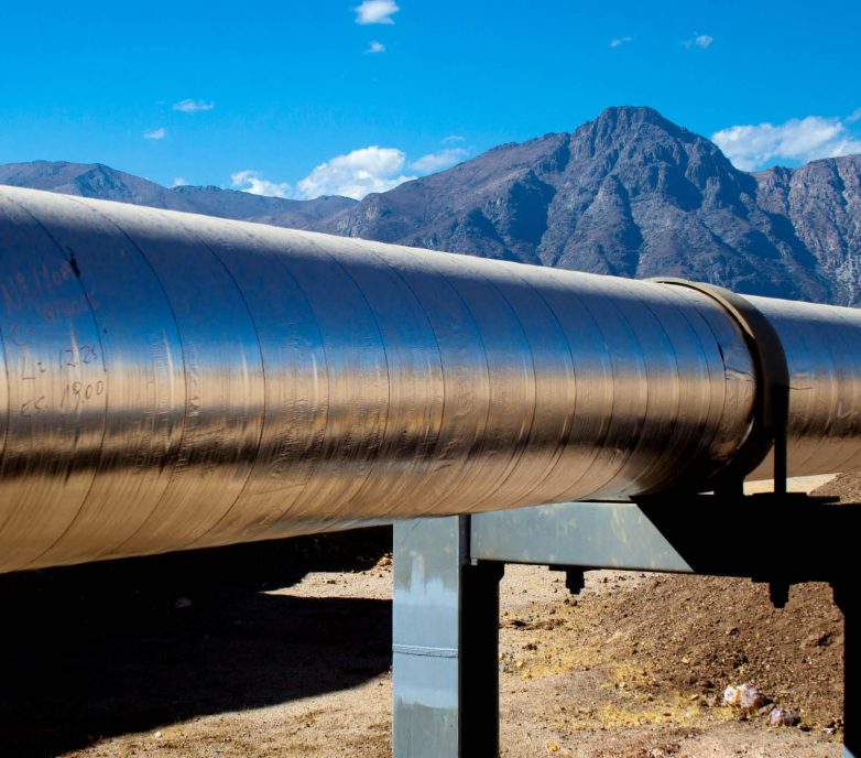 Localized electrochemical behavior in welded API 5L X70 steel pipeline joints