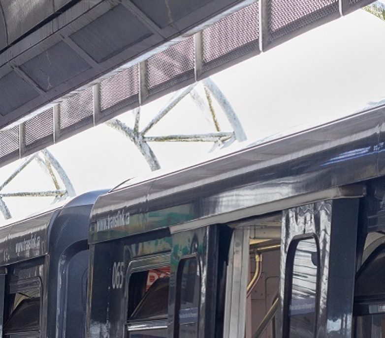 Improving the morning commute with passenger information displays