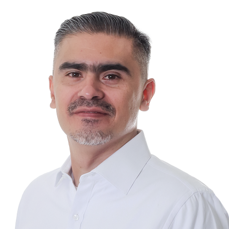 Headshot of César Pérez
